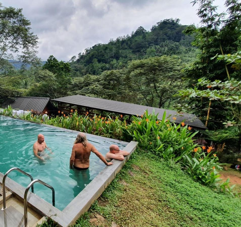 Sinharaja Forest Gate Deniyaya Extérieur photo