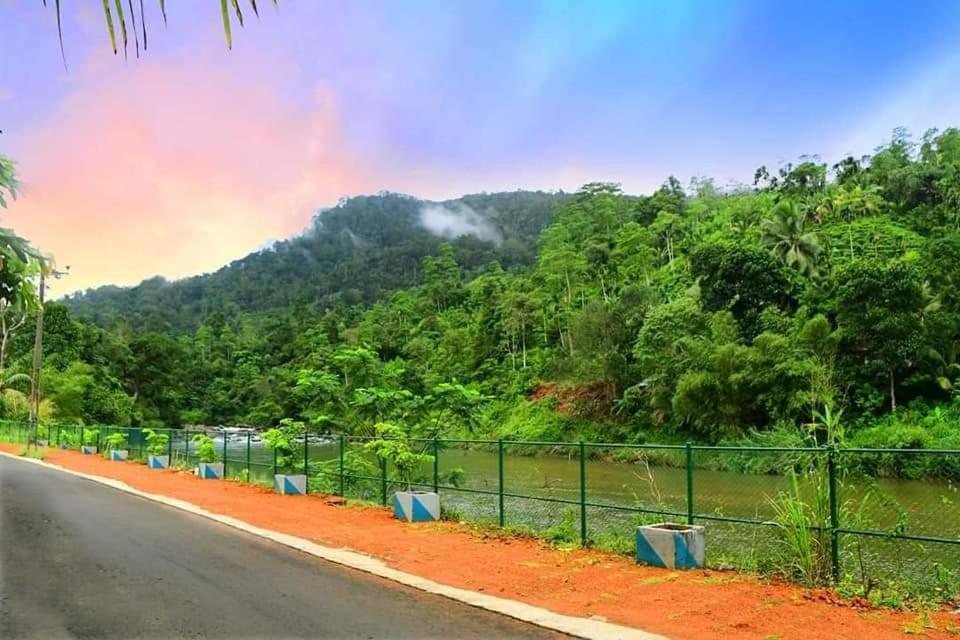 Sinharaja Forest Gate Deniyaya Extérieur photo